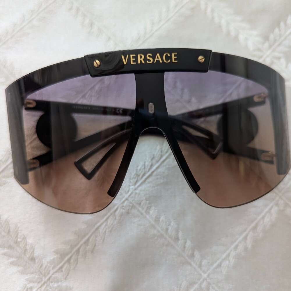 Versace 4393 GBI/1W sunglasses - Picture 1 of 7